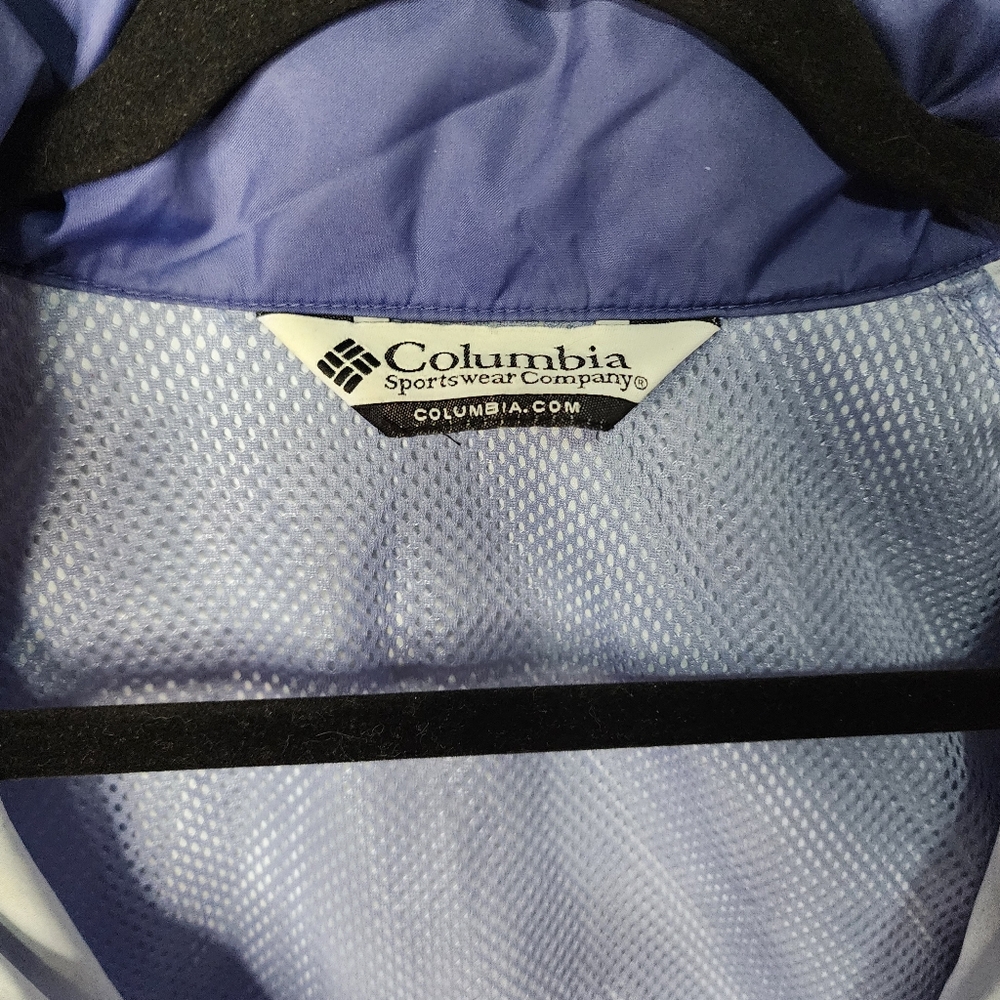 Columbia blue light jacket size large. - Picture 3 of 6